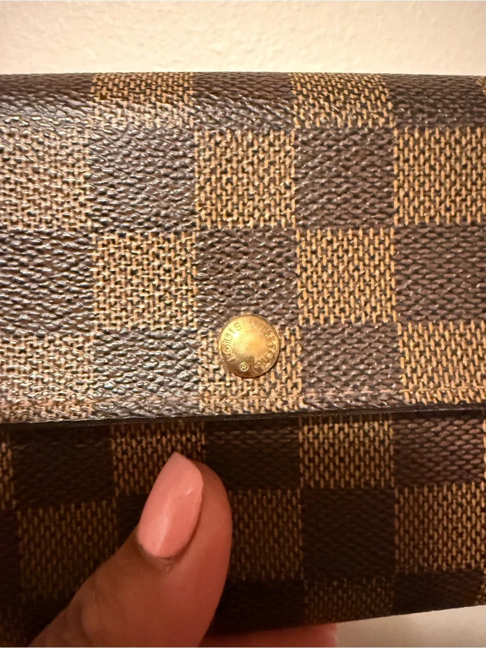 Louis Vuitton Sarah Wallet in Damier Ebene Canvas CA0036